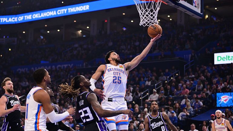 Ajay Mitchell et son début de saison tonitruant : "Il est pratiquement impossible à défendre par moments" Ajay Mitchell et son début de saison tonitruant : "Il est pratiquement impossible à défendre par moments"