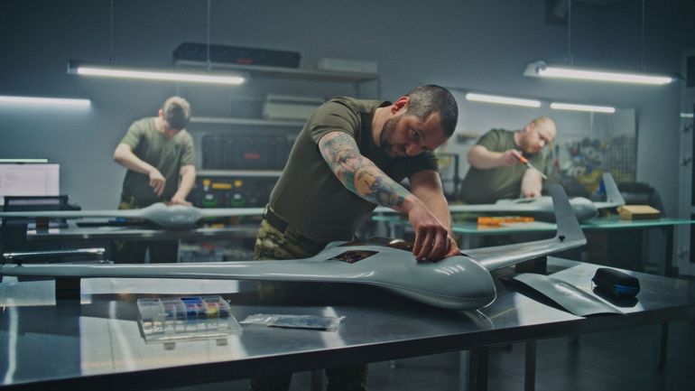 Produire des drones vite et pas cher : la volonté de cinq pays européens pour défendre le ciel de l'Europe