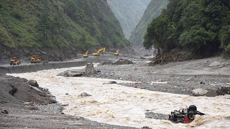 Coulée de boue au Népal et au Tibet : la police lance une alerte aux inondations après avoir informée de la rupture d'un lac au Tibet