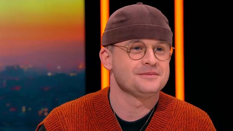 "Cette caméra était un peu un exutoire pour moi" : l'humoriste GuiHome, de la webcam à la scène française