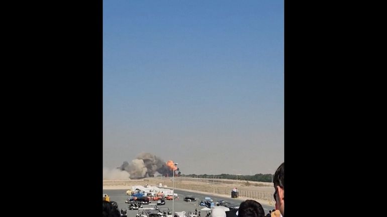Mort d'un pilote dans le crash d'un avion de chasse indien au salon aéronautique de Dubaï