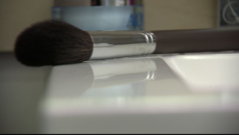 Tendance au makeup discret: qui sont ces hommes qui se maquillent au quotidien?