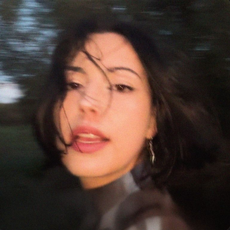 Eya Patterns en interview chez RTBF Jam - Eya Patterns en interview - Auvio