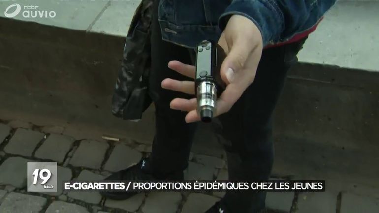 Les e-cigarettes séduisent les jeunes